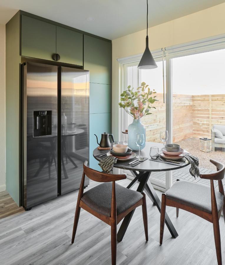 Apartament Midcentury Couples Designer Loft - Casa Tuya Austin Zewnętrze zdjęcie